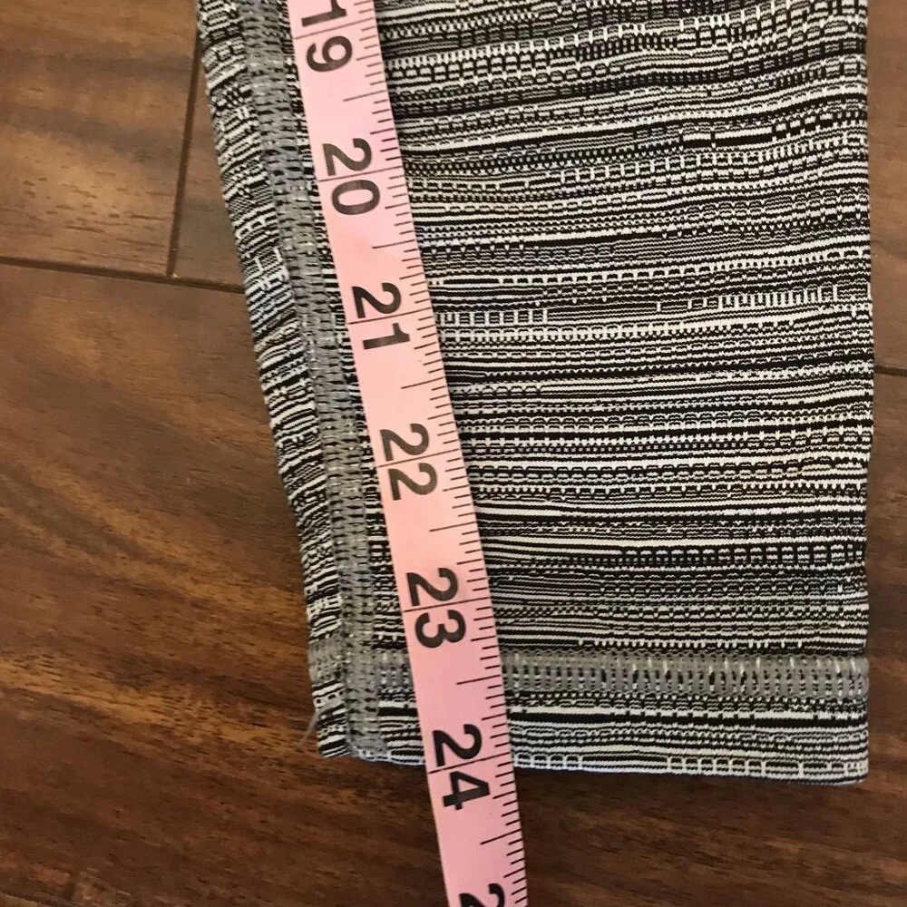 Athleta Women's Jacquard Chaturanga High-Waisted Leggings Size XS Yoga Workout‎